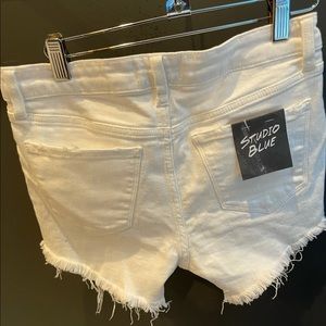 Studio Blue white distressed shorts
